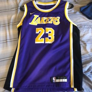 LeBron Lakers jersey #23